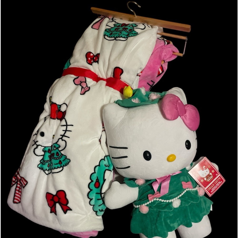 Hello Kitty Christmas Bundle.